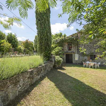 Holiday home Holiday Home Il Lamone By Interhome Ambra